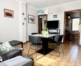 Graziosa e centralissima casa accostata