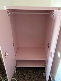 Armadio Ikea bimba rosa