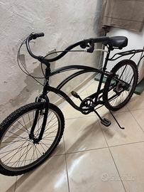 Bicicletta Electra Cruiser Bike nera