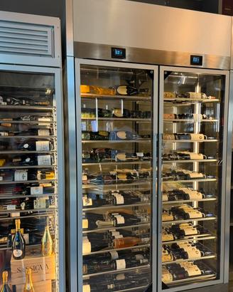 Vetrina frigo vini