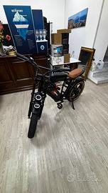 MileZoom1 Bici Elettrica (catenaccio incluso)