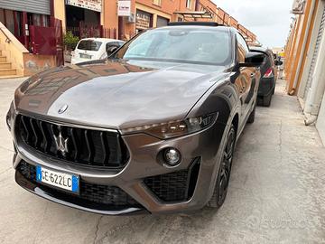 maserati levante anno 2021