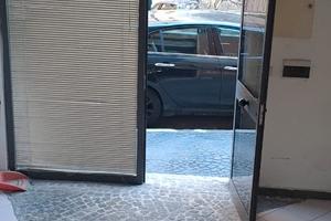 Immobile in buone condizione con ampia vetrina