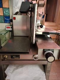 Affettatrice professionale per carni