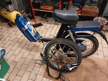 fantic issimo a pezzi di ricambio