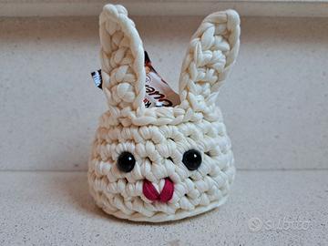 Coniglietto porta dolcetti uncinetto 