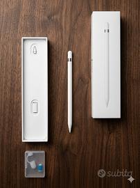 Apple Pencil (1ª Gen) Accessori in Omaggio
