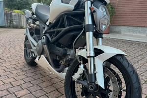 Ducati Monster 696+