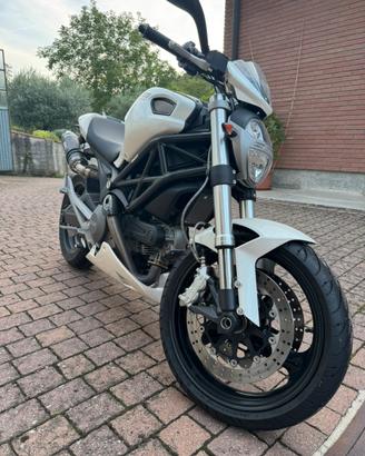 Ducati Monster 696+
