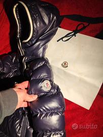 piumoncino con cappuccio bimbo Moncler tg 18 mesi