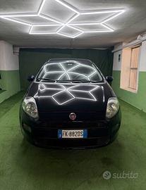 GPL di serie 97.000 km anno 2017 nuovissima