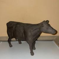SCULTURA BOVINO IN GHISA