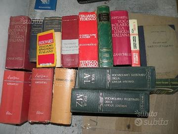 Dizionari,libri,riviste,cartine,ecc