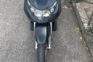 Beverly 250