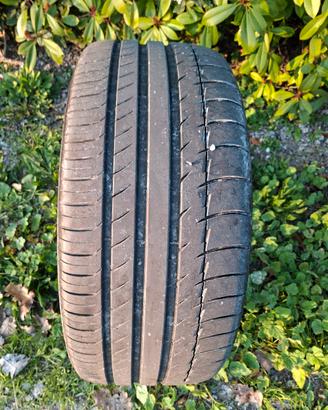 4 pneumatici  estivi PARI AL NUOVO 275/45 R2