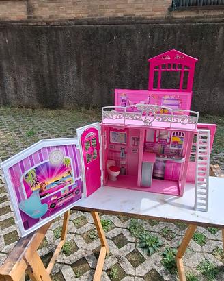 Casa Barbie portatile