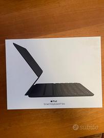 apple smart keyboard folio ipad 11'