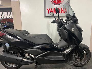 Yamaha X-Max 300 tech max