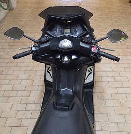 VENDITO SCOOTER TMAX YAMAHA