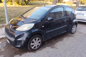 PEUGEOT 107 1.0 68CV 3p. Sweet Years 2Tronic