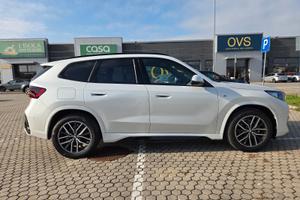 BMX X1 sdrive 18i MSport - Premium