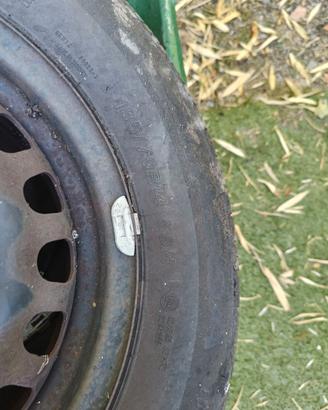 Gomme  auto