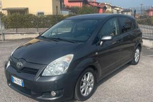 Toyota Corolla Verso - pochi km