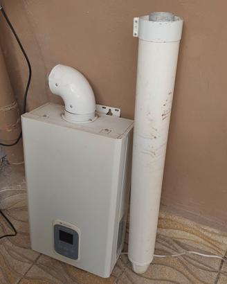 Scaldino a camera chiusa  funzionante Gpl 16 lt.