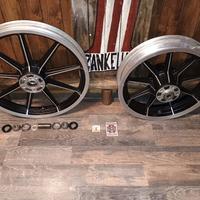 Cerchi in lega Harley-Davidson 9 razze neri