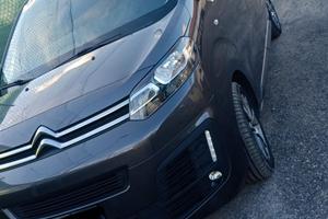 comodissimo Jumpy spacetured 