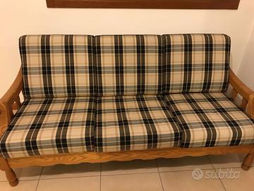 Divano e due poltrone