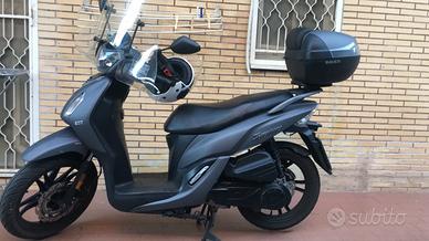 Sym simpony 200