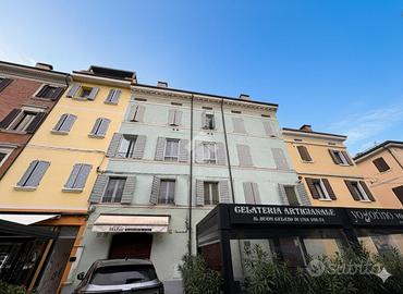 3 LOCALI A MIRANDOLA