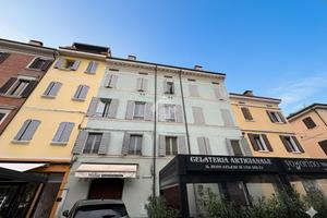 3 LOCALI A MIRANDOLA