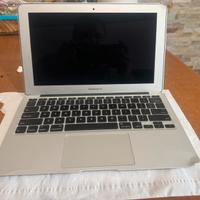 Macbook air meta 2011 per parti di ricambio