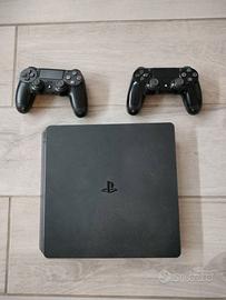 Playstation 4 Slim + 2 controller + 3 giochi