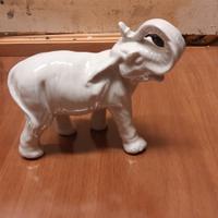 elefante in ceramica 