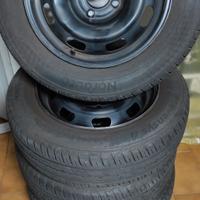 Pneumatici Norauto estivi 185/65 R15H con cerchi