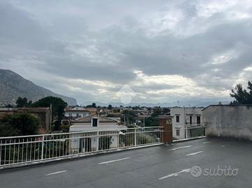 4 LOCALI A PALERMO