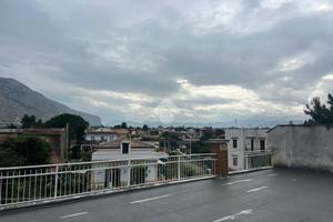 4 LOCALI A PALERMO