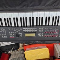 Yamaha Mox8 in buone condizioni RIBASSO X REALIZZO