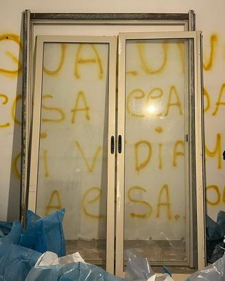 Porte scorrevoli e una Finesta in Pvc