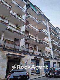 Appartamento di 154 m² con 4 locali e box auto a S