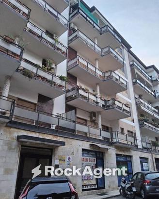 Appartamento di 154 m² con 4 locali e box auto a S