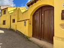 casa-singola-sue-livelli-con-cortile