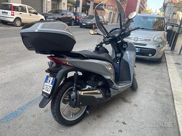 Honda SH 300