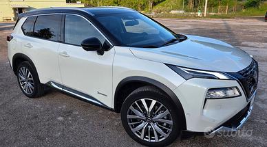 Nissan X-Trail e-Power e-4force 7 posti Bicolore