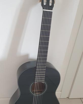 YAMAHA C40 BLACK