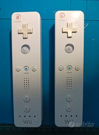 2 telecomandi controller per Nintendo Wii e WiiU 