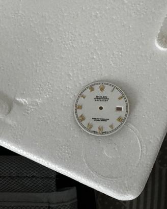 Quadrante Rolex con numeri in oro